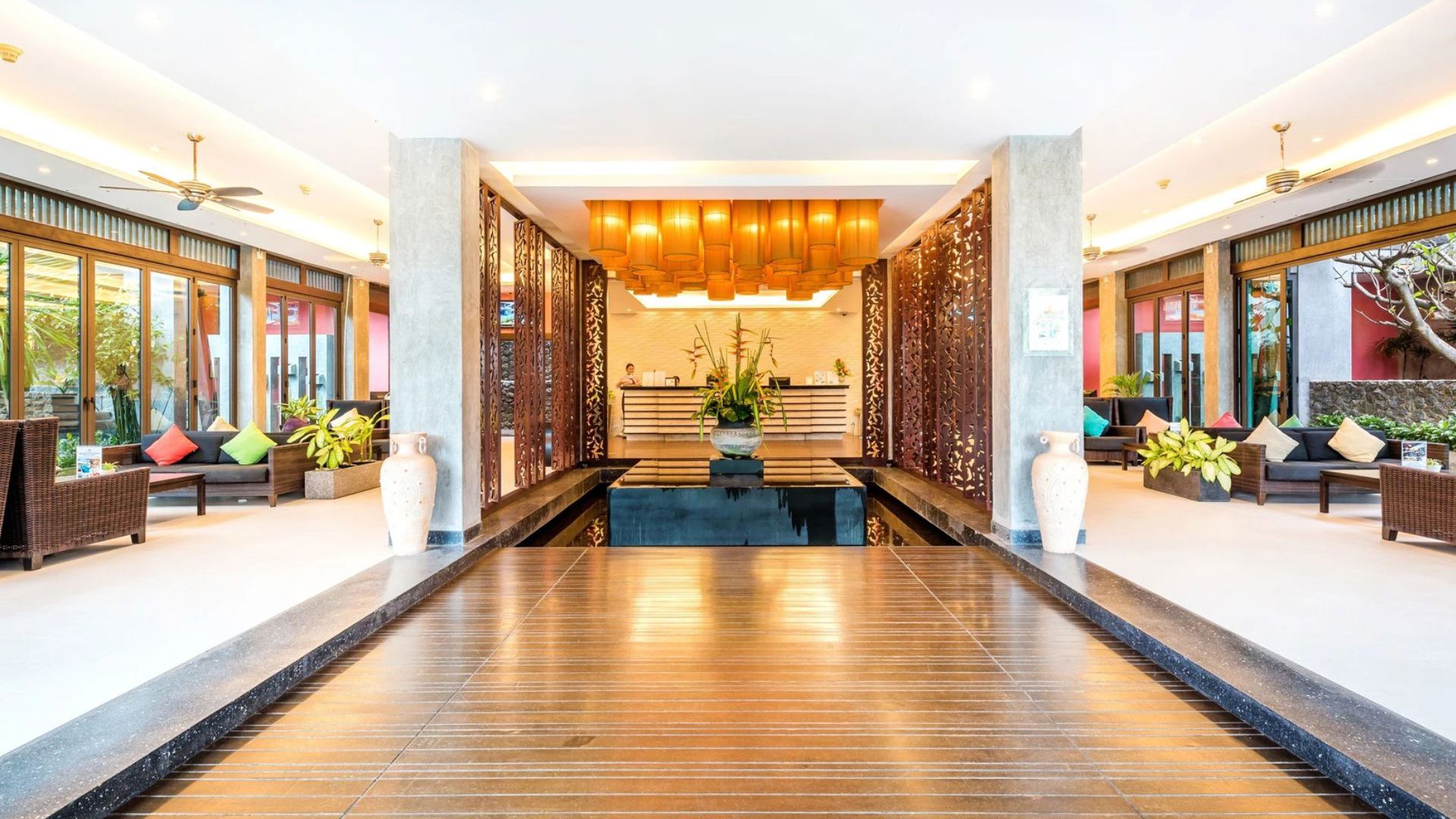 Club Wyndham Patong Hill, Patong - Lobby