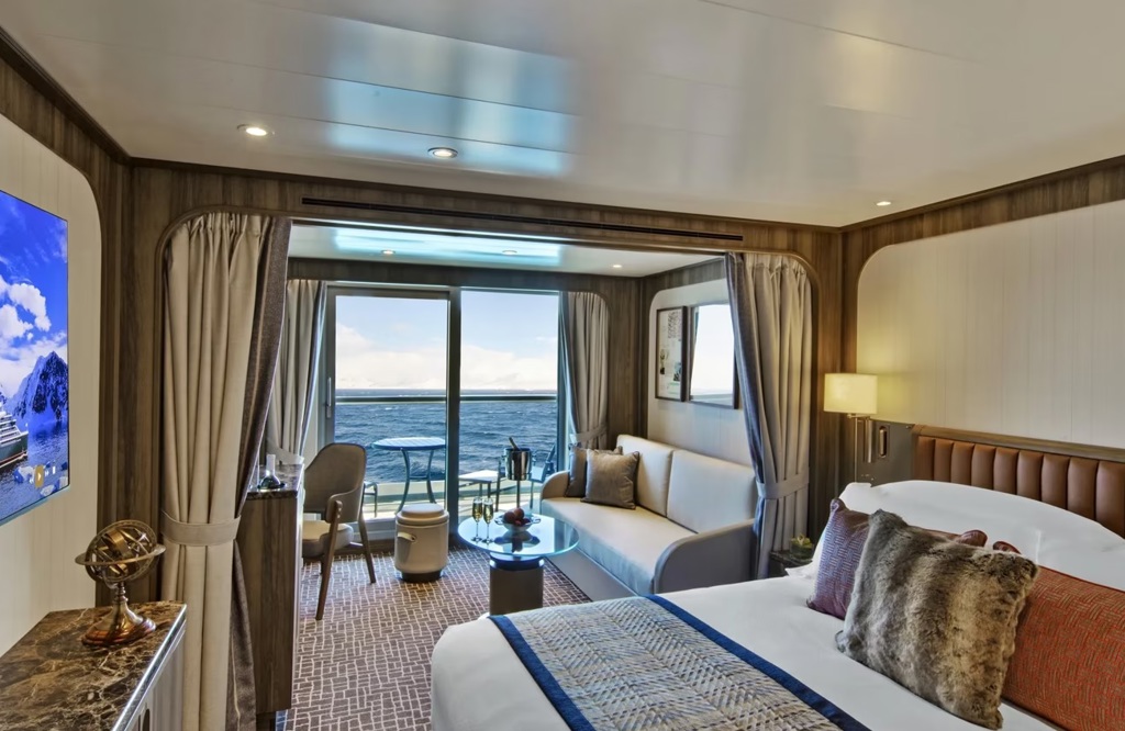 Seabourn Venture Veranda Stateroom  © APT