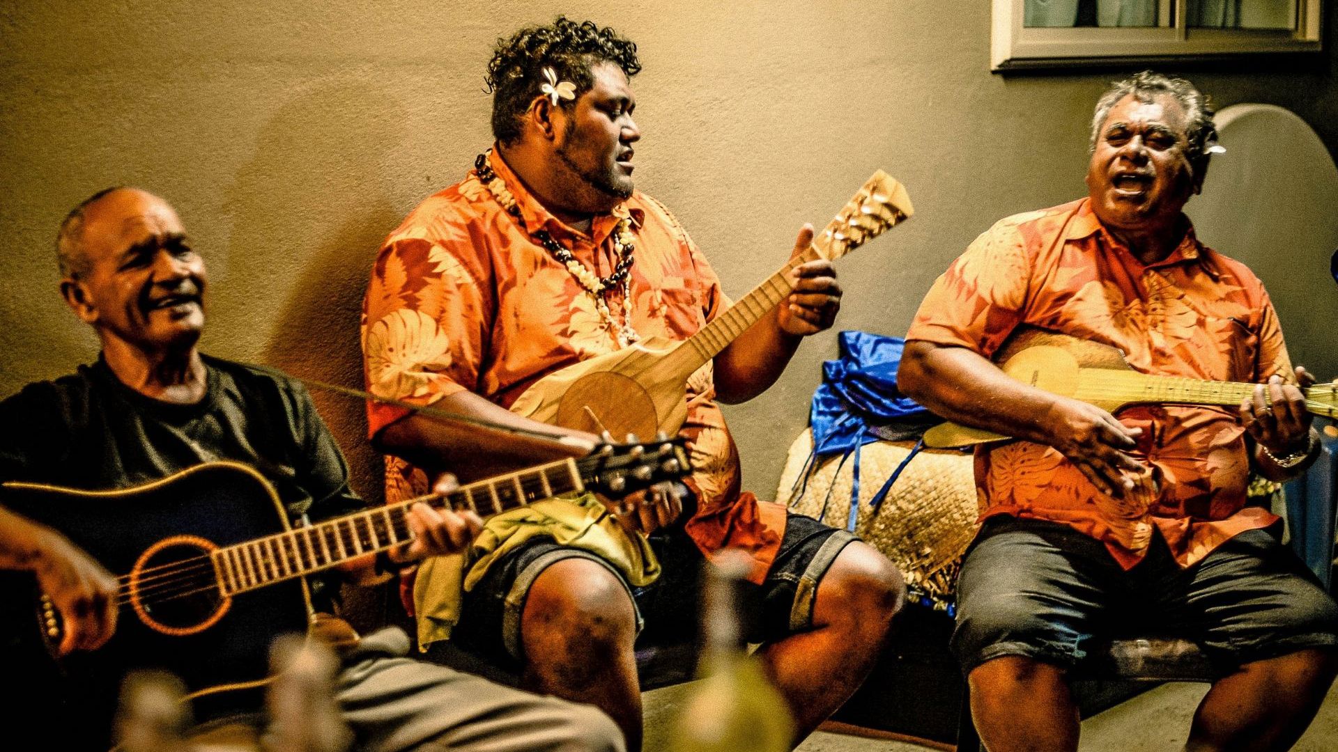 Progressive Dinner Through Local Homes
