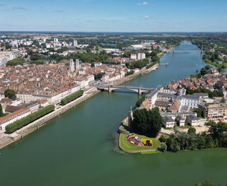 Chalon-sur-Saone  © Riverside