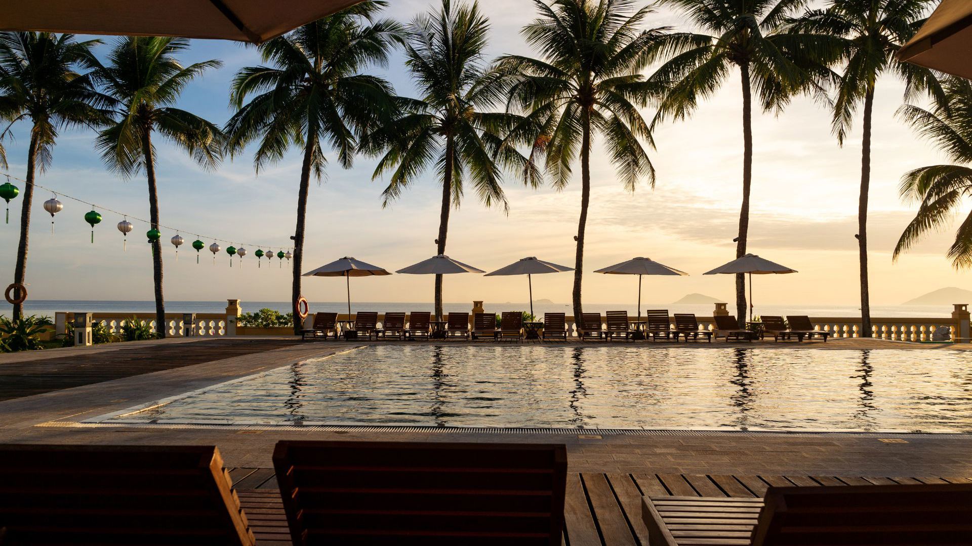 Victoria Hoi An Beach Resort & Spa pool area