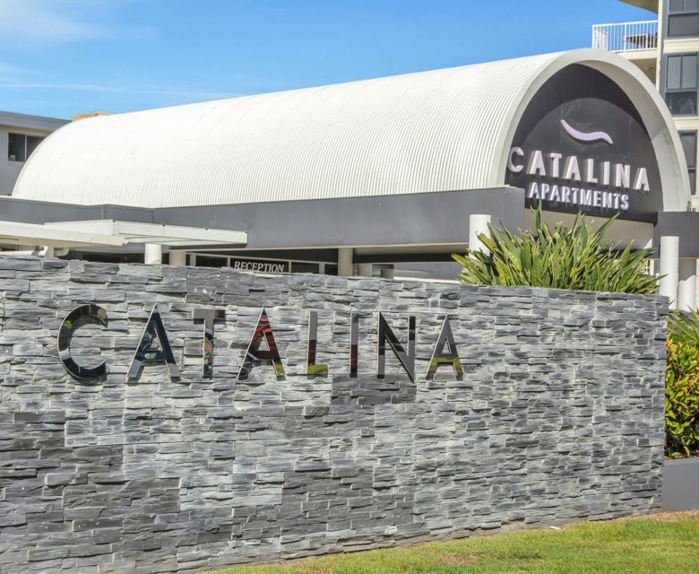 Catalina Resort - entrance