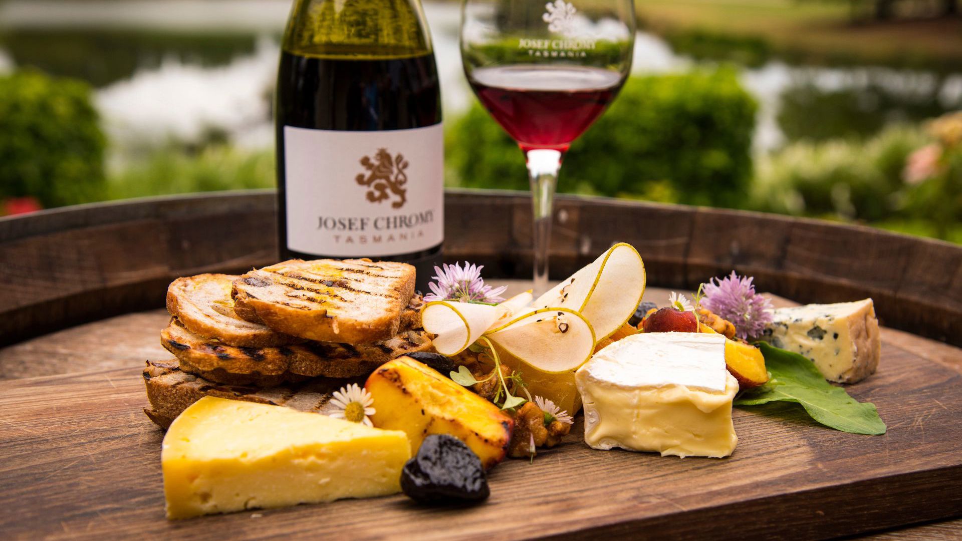 Tasmania Josef Chromy Wines © Tourism Tasmania