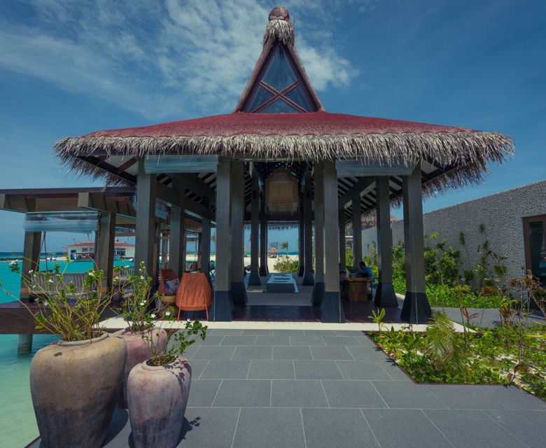 Grand Park Kodhipparu - Reception Entrance