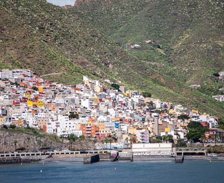 SAIL IN TENERIFE © Ambassador Cruise Line 