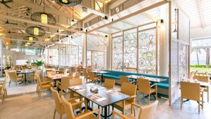 Katathani Phuket Beach Resort - Chom Talay Restaurant