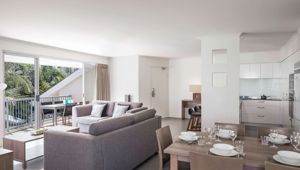 Breakfree Diamond Beach - lounge