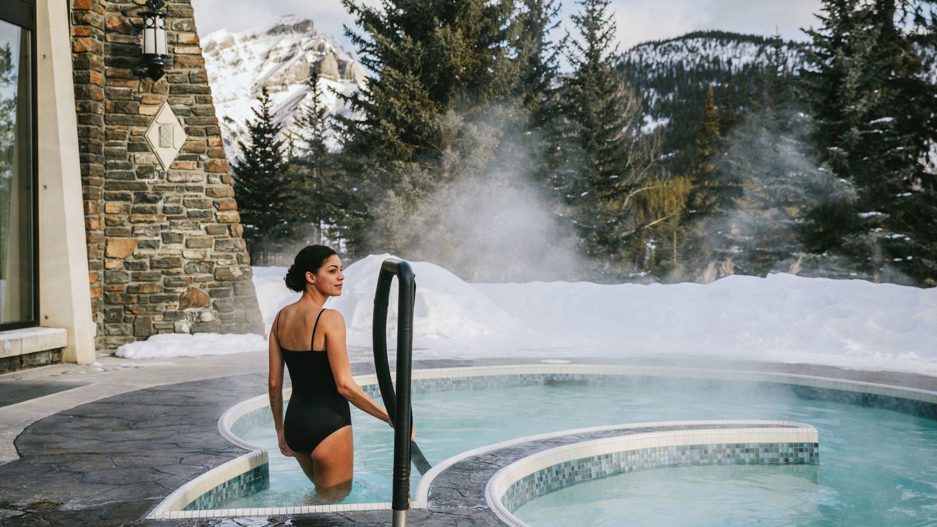 Fairmont Banff Springs - Outdoor Hot Tub
