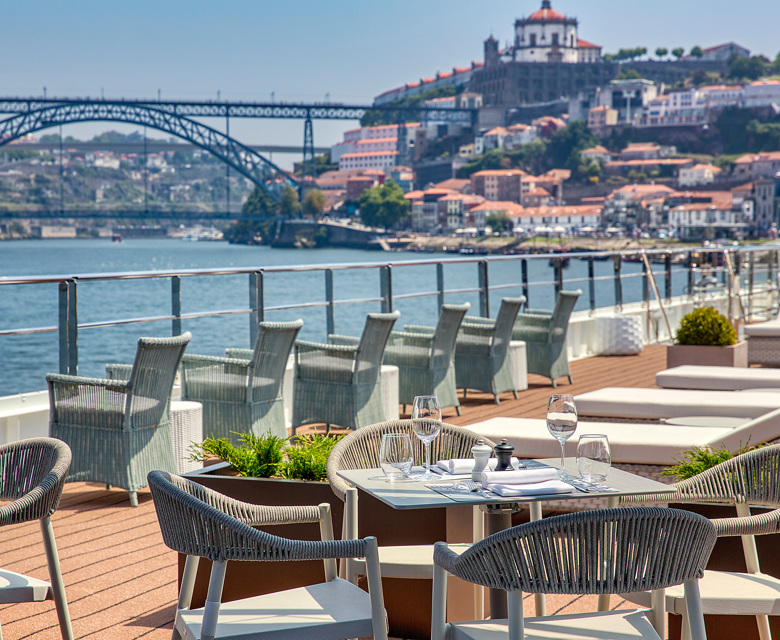 Sundeck Douro River