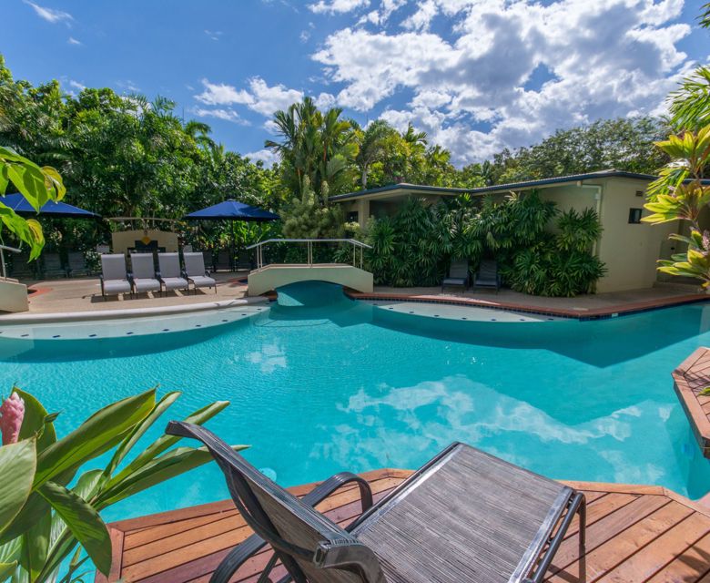 Meridian Port Douglas - pool
