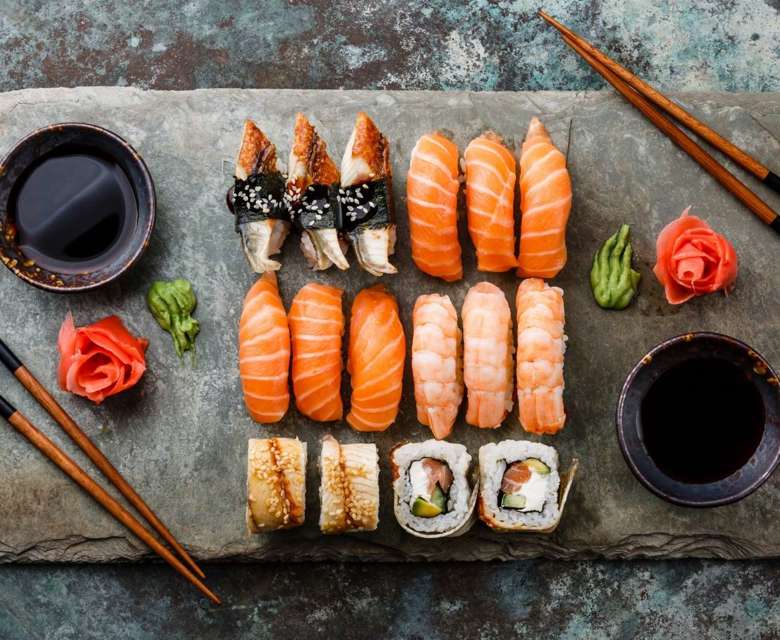 Sushi Sashimi Rolls, Japan