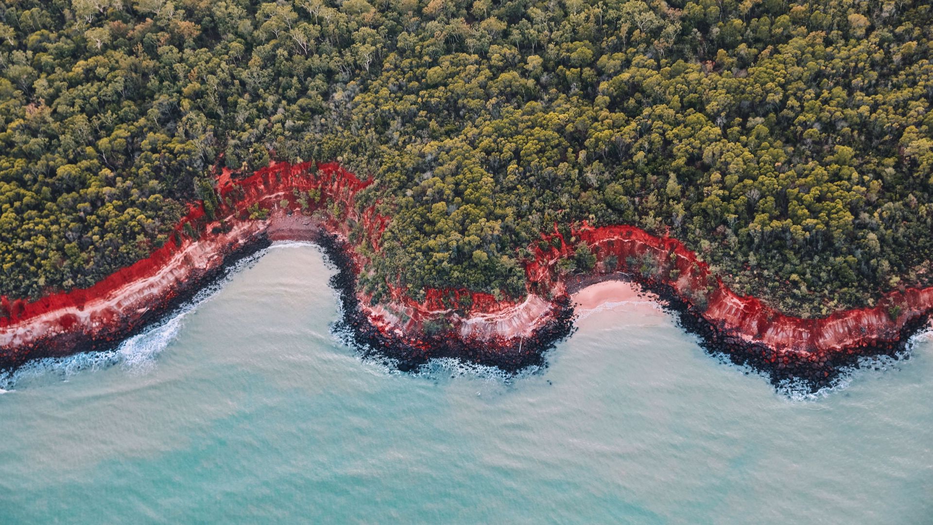 Rainbow Beach Tiwi Islands credit Tourism NT Elise Cook