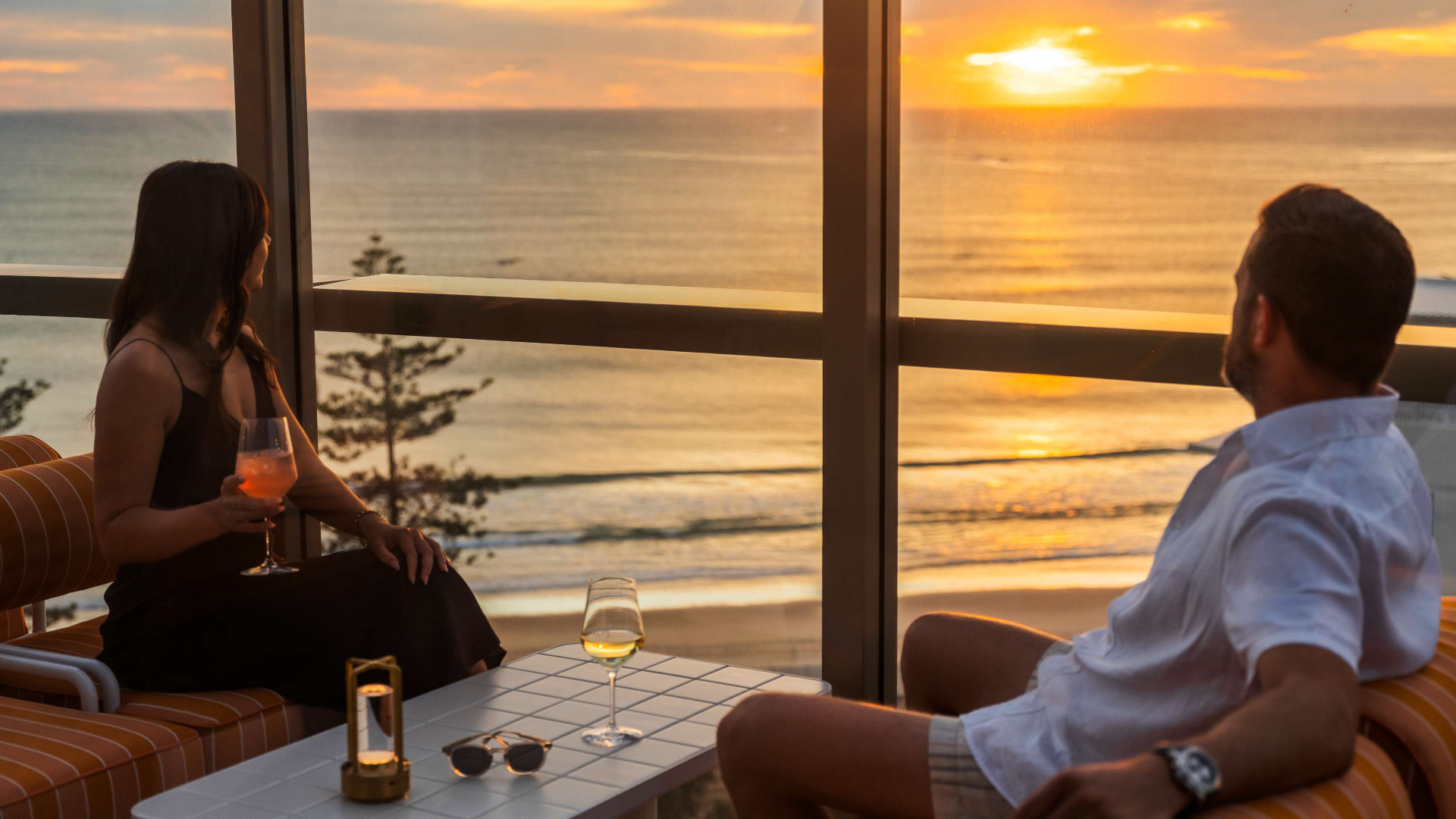 Avani Mooloolaba Beach Hotel - sunset