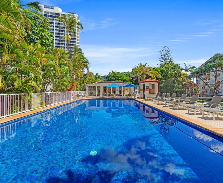 Surf Parade Resort -pool 2