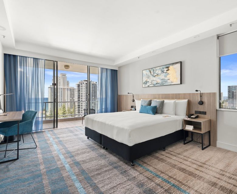 Crowne Plaza Surfers Paradise Premium Ocean View Room