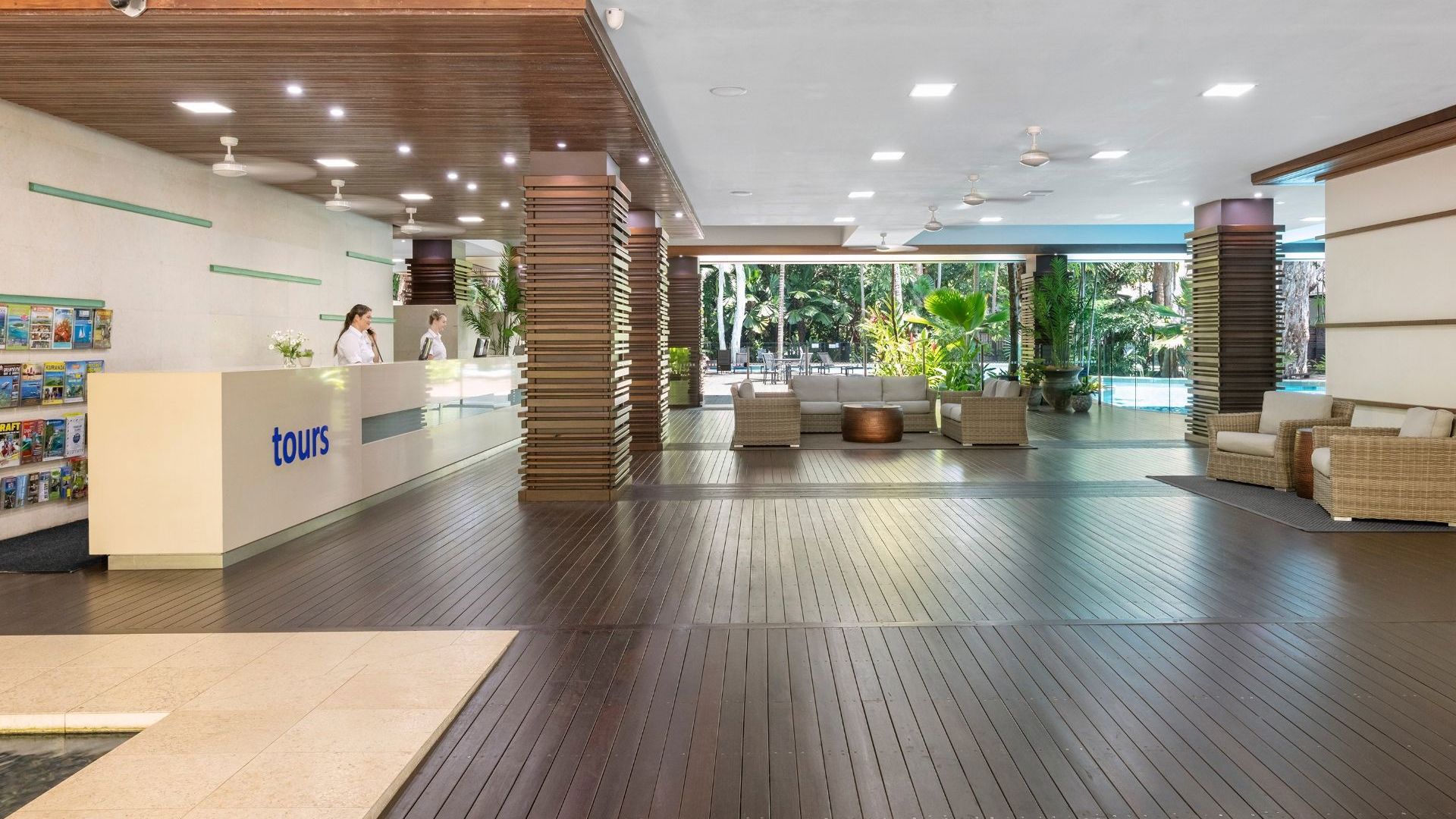 Drift Palm Cove - reception