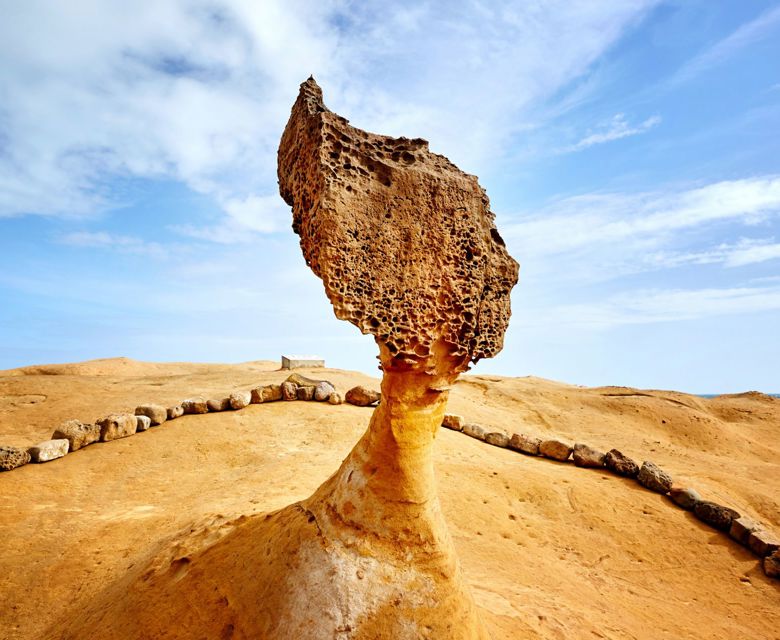 Queens Head - Yehliu Geopark
