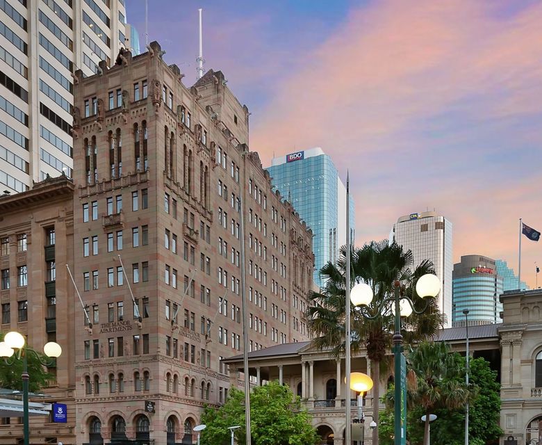 The Manor Apartment Hotel - Exterior