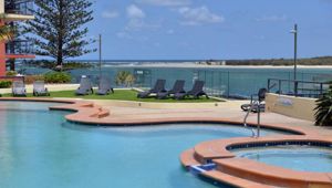 BreakFree Grand Pacific Caloundra - pool