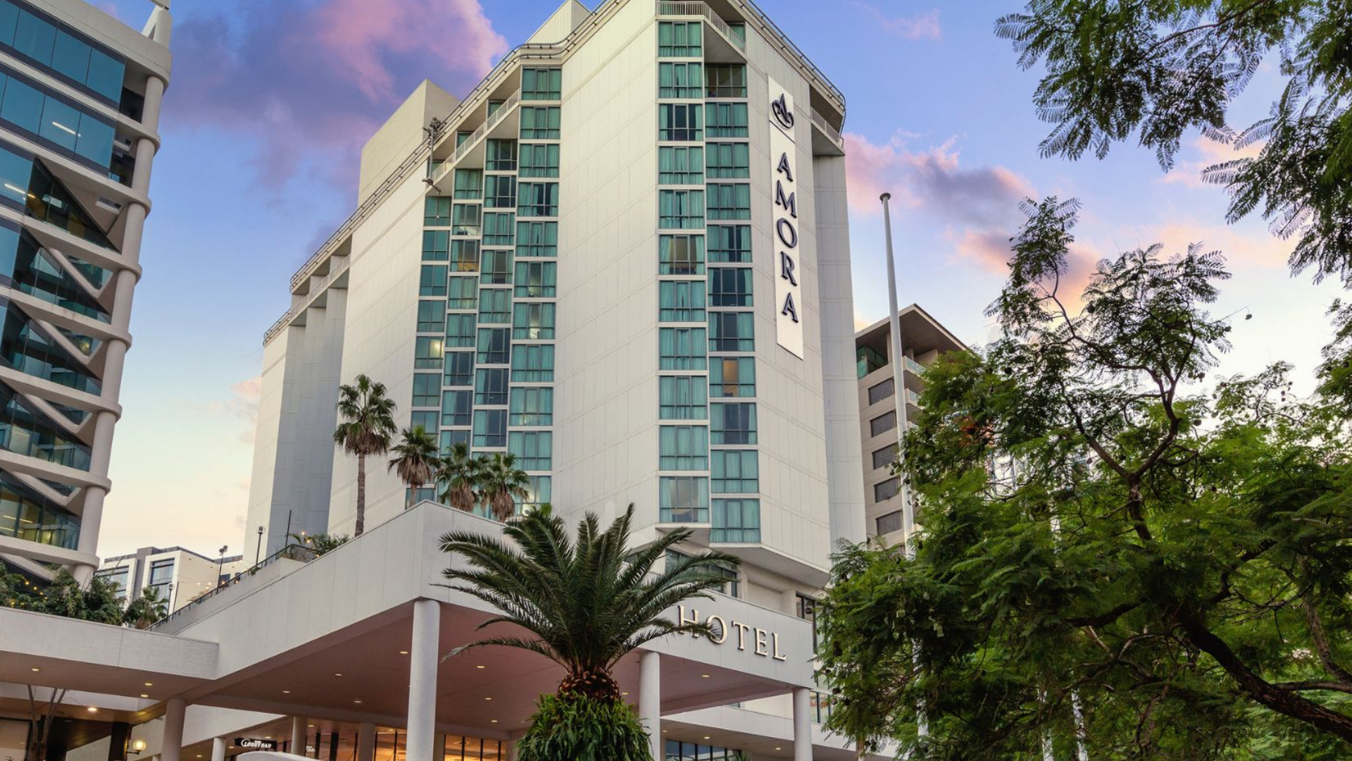 Amora Hotel Exterior