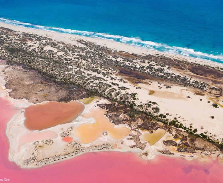 Hutt Lagoon, Port Gregory 120790 © Tourism WA