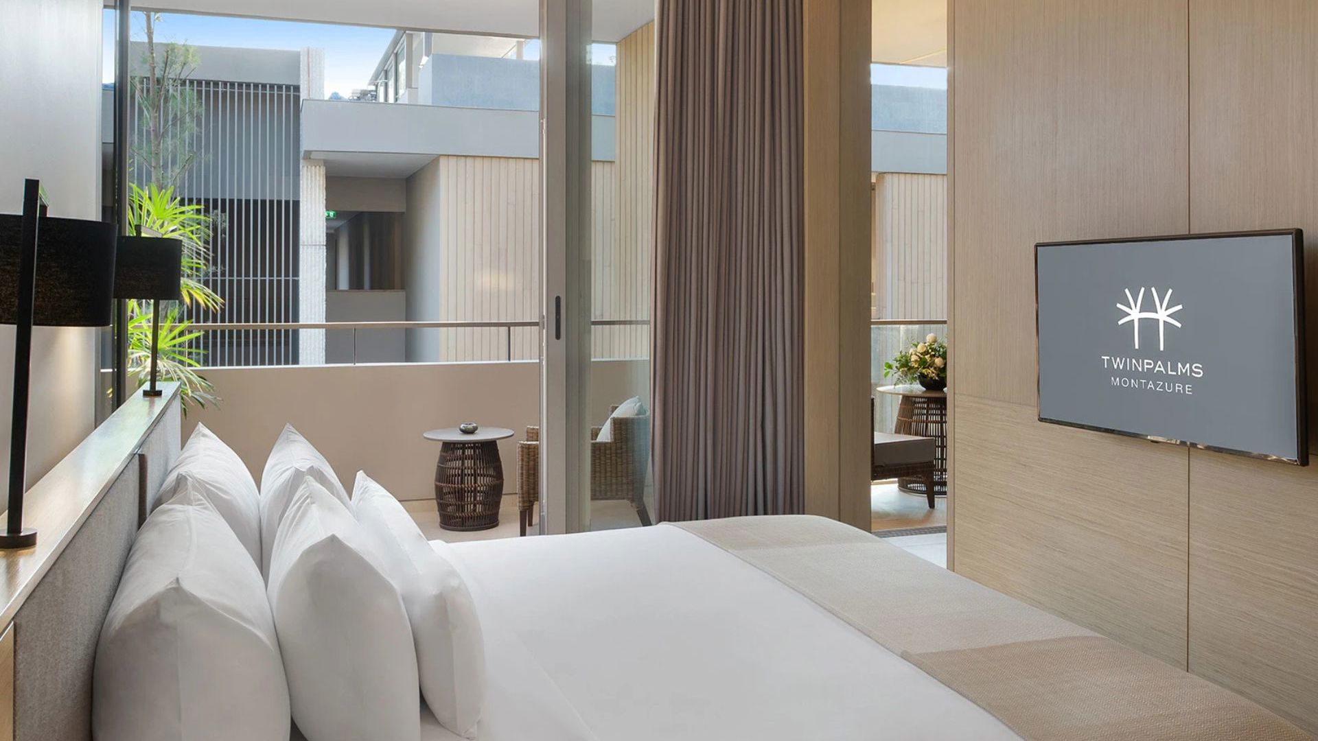 Twinpalms MontAzure Phuket - Azure Suite