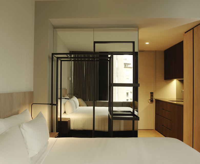 A By Adina Sydney Studio Room 03 2021