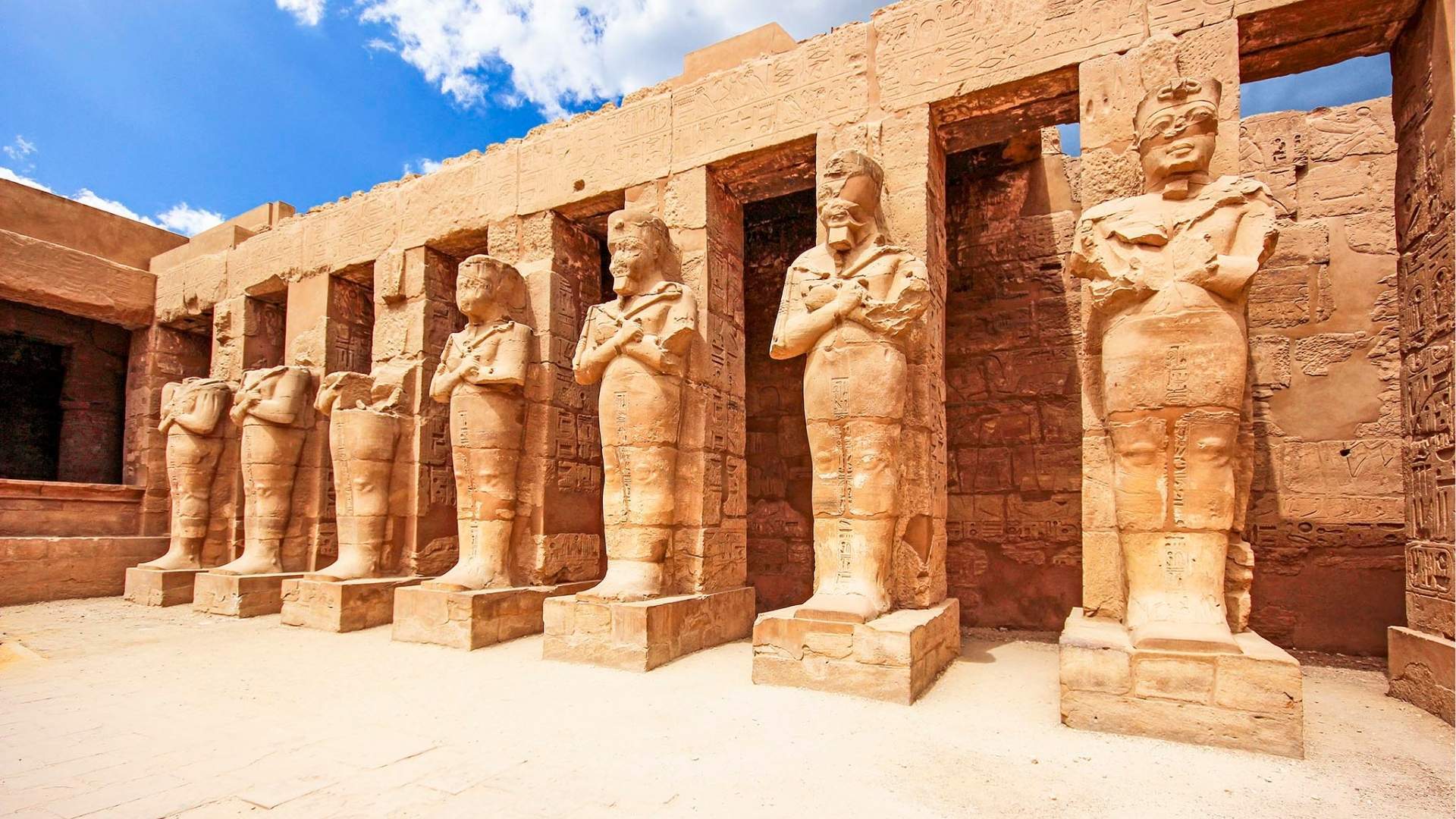 Statues Karnak Temple Luxor