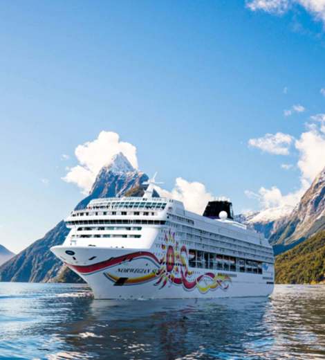 Nowegian Cruise Line NCL Sun Aerial Milfordsound