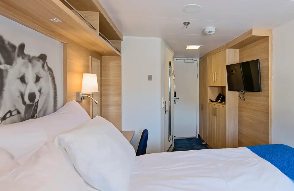 Polarlys_Polar_Outside_J2D_cabin