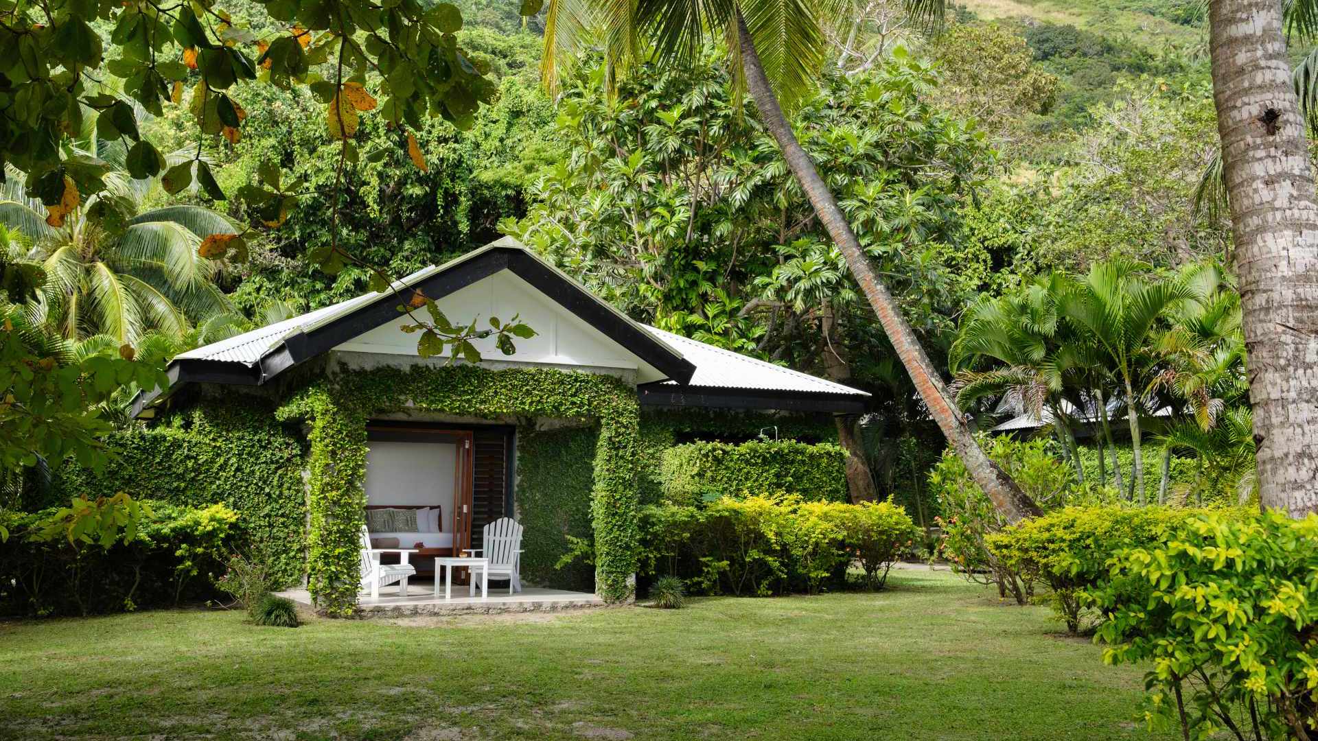 Waya Island Deluxe Villa And Grounds