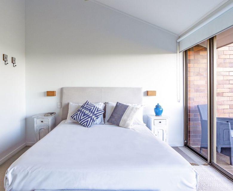 Glen Eden Beach Resort Ocean Pool View Bedroom
