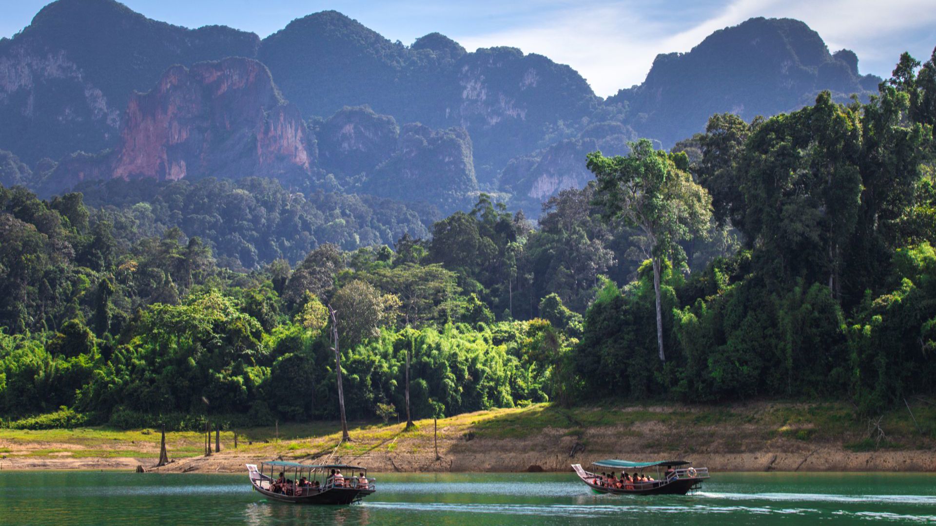 Elephant Hills: Jungle and Lake Camp Safari