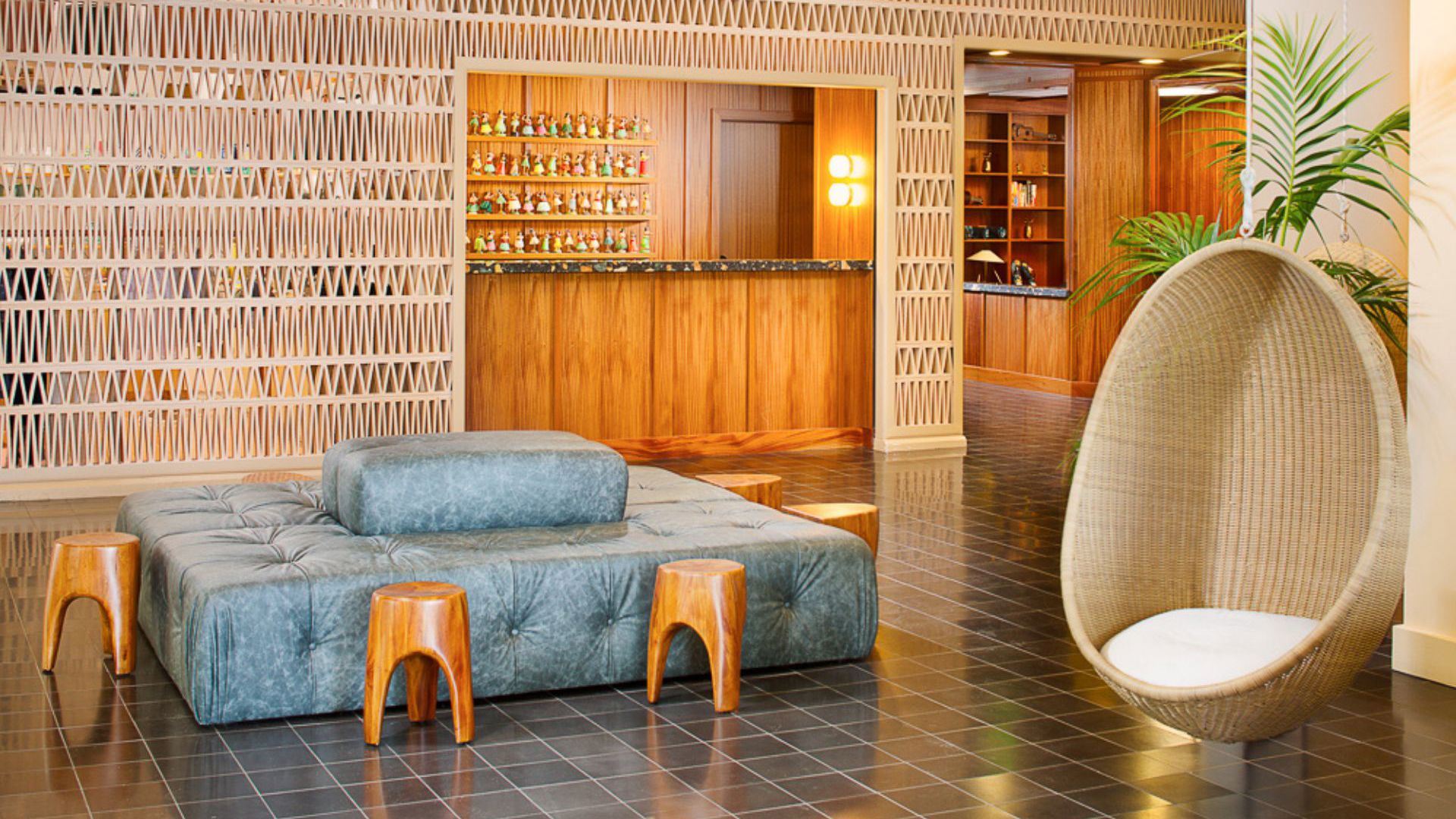 The Laylow Waikiki, Autograph Collection - Lobby