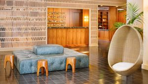 The Laylow Waikiki, Autograph Collection - Lobby