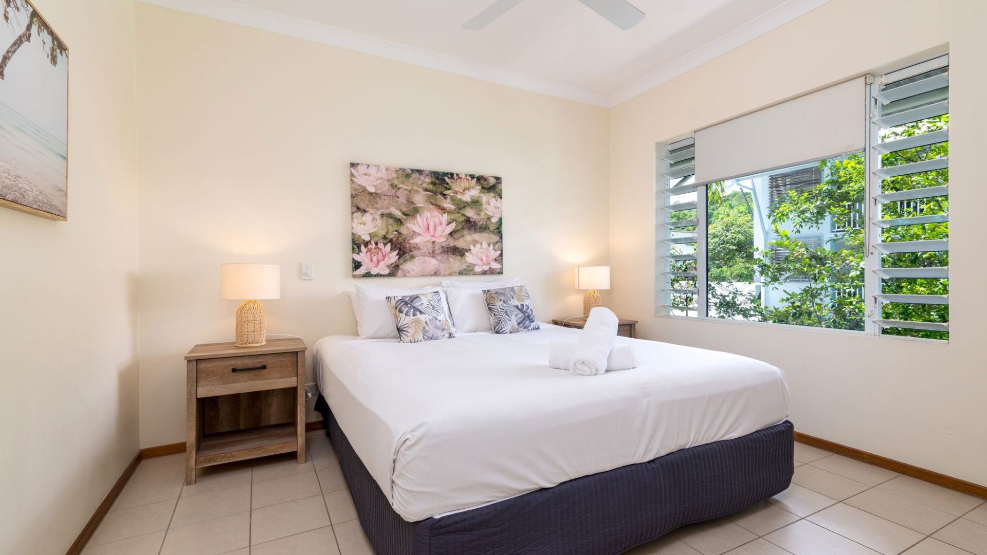 Verandahs Apartments Port Douglas - bedroom