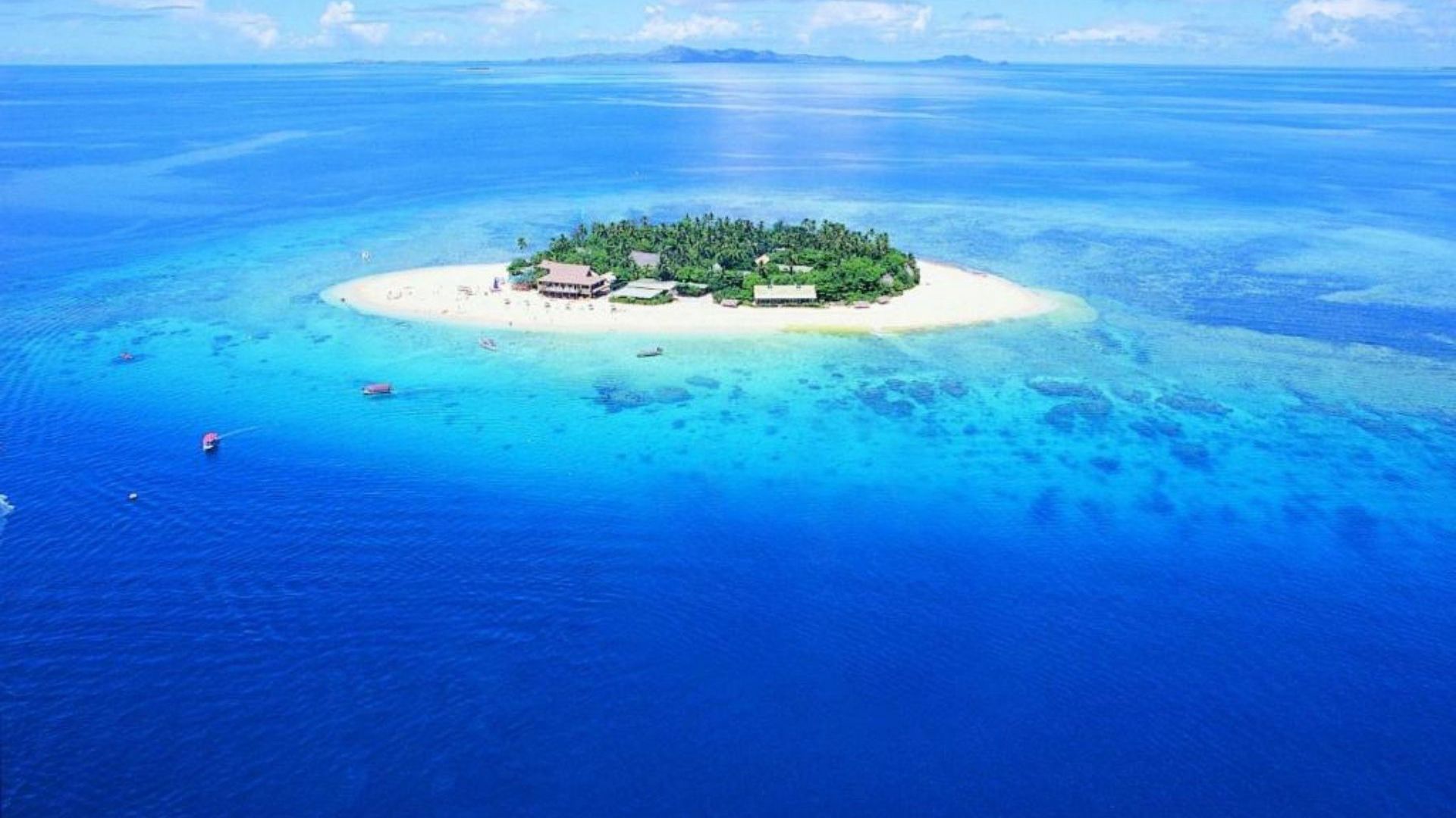 Beachcomber Island Resort