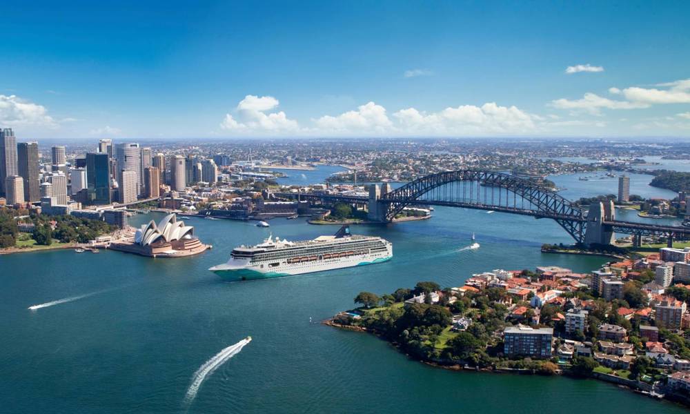 NCL Spirit in Sydney