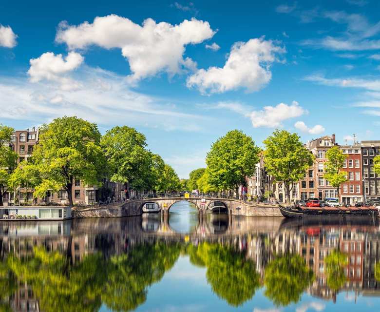  Amsterdam Bridge