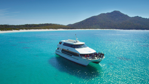 132510 2 Wineglass Bay Cruise CR Wineglass Bay Cruises