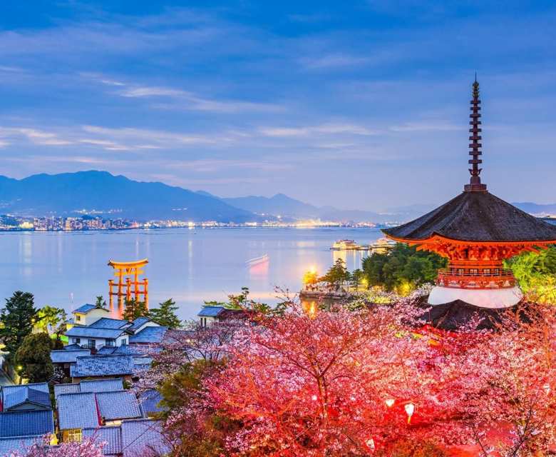  Itsukushima Shrine On Miyajima Island 