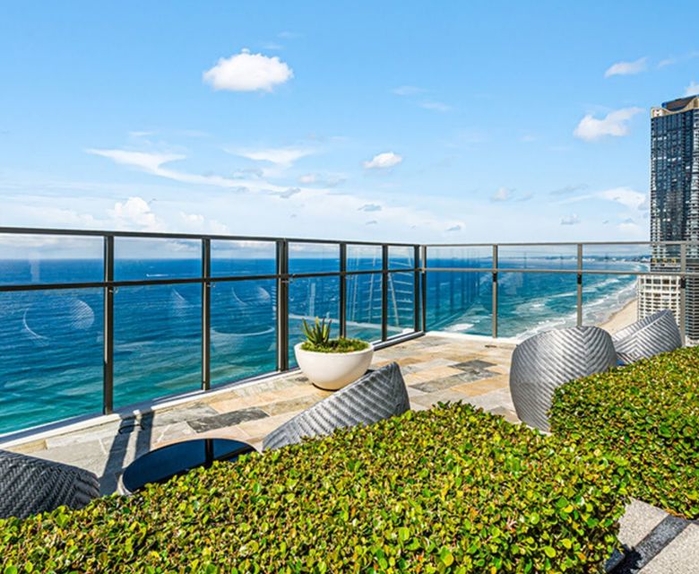 Rhapsodiy Resort - Rooftop