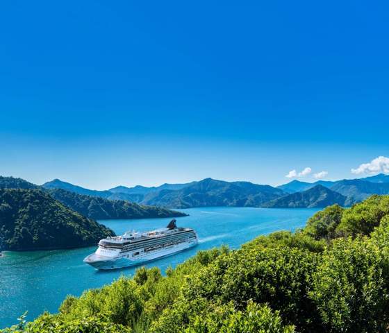 NCL Spirit in Queen Charloette Sound NZ © Norwegian Cruise Line