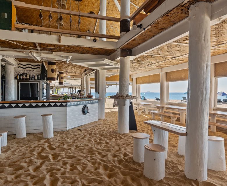 Beachcomber Island Resort - restaurant