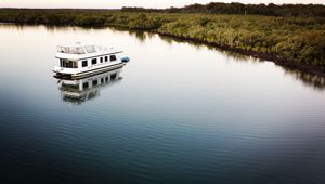 Coomera Houseboats