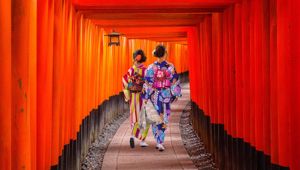 Wendy Wu Tours Japan