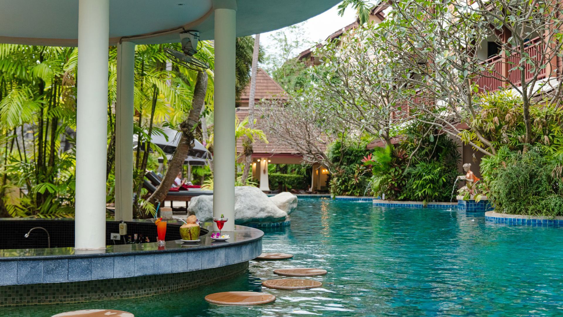 Kata Palm Resort - Poolbar