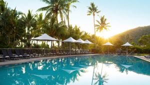 Reef View Hotel - pool image 2