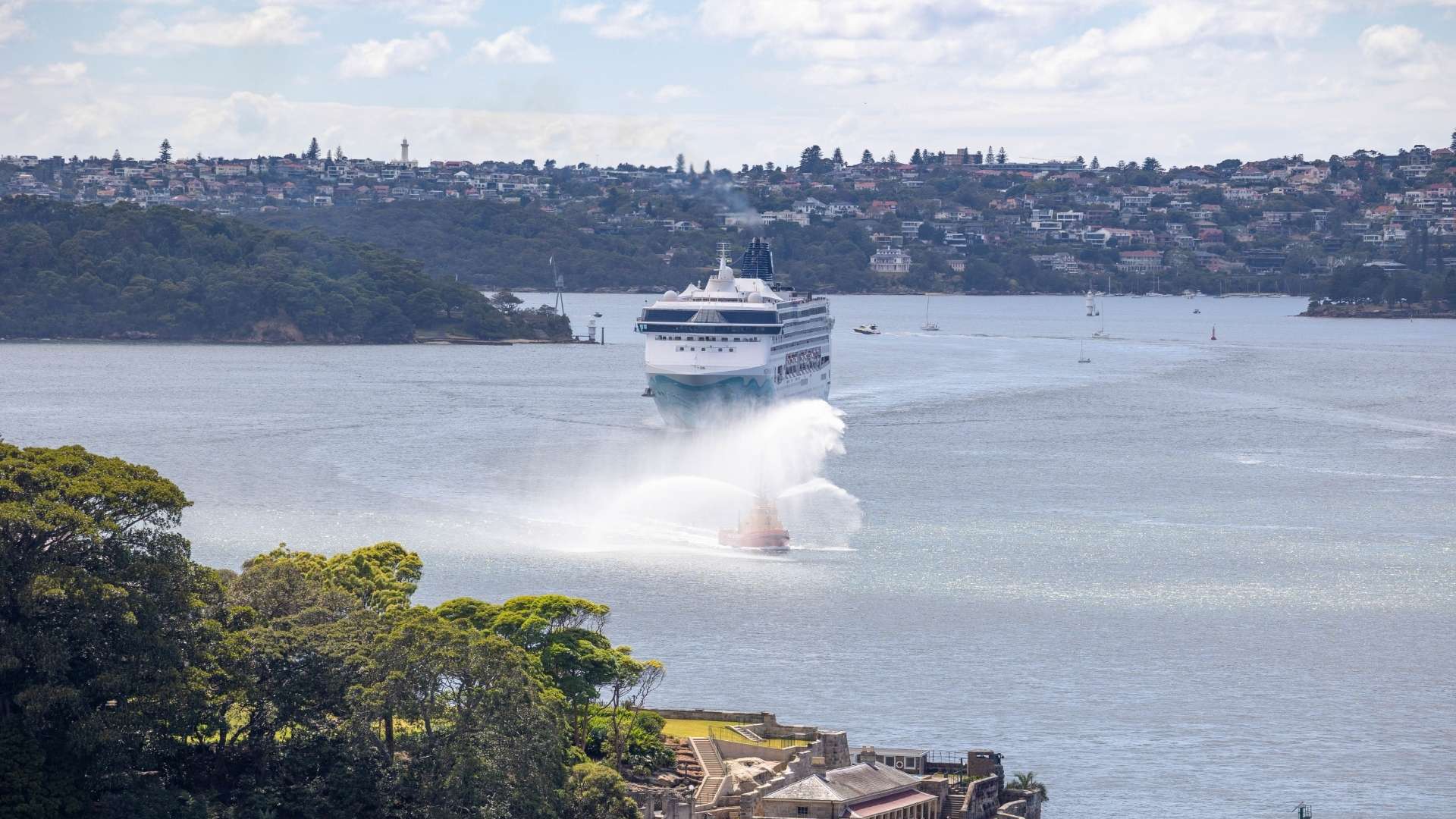 NCL Spirit arriving at Sydney Harbour