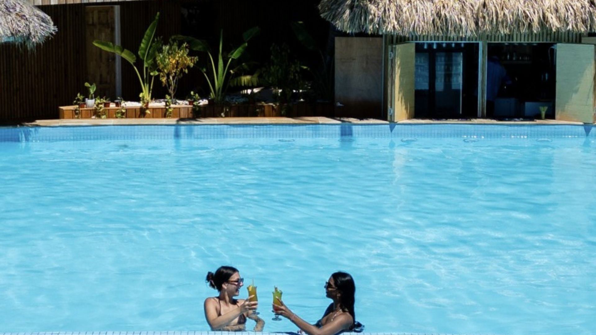 Beachcomber Island Resort - pool